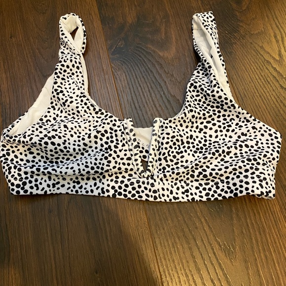 Mix match of bathing suits! - Picture 6 of 13